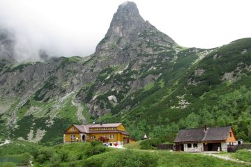 Hiking in Tatra mountains - Zelené pleso mountain hut